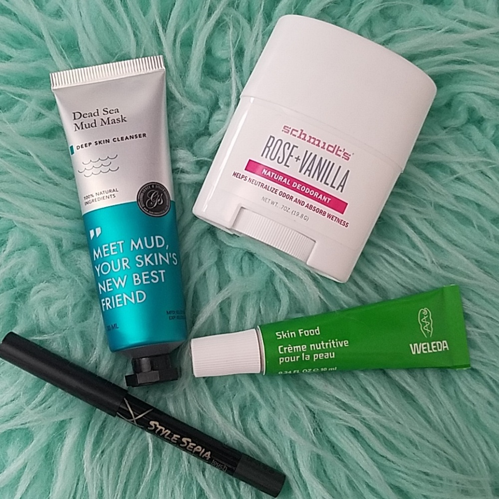 Make up and Natural Deodorant